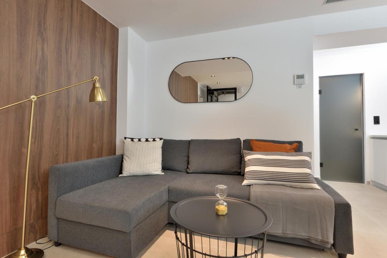 Phaedrus Living City Center Luxury Flat Skoufa Atenas Exterior foto